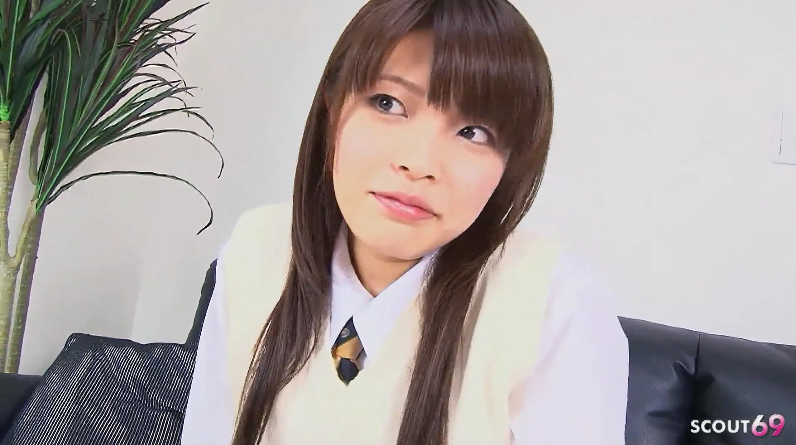 Petite Japanese Teen 18 talk to Masturbate her Pussy to Orgasm in uncensored JAV Porn