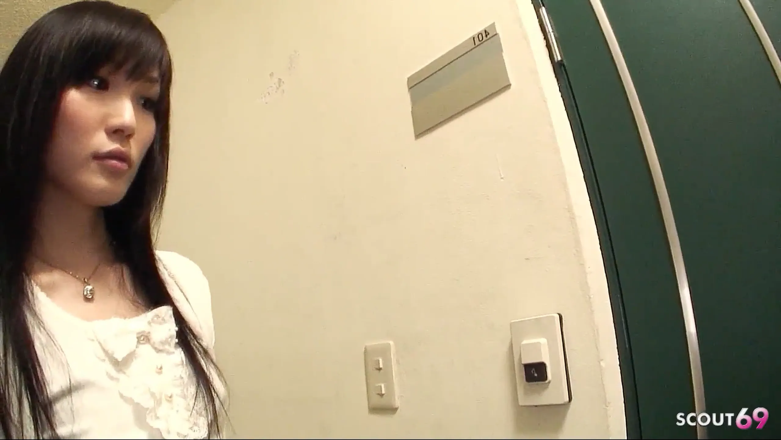 Japanese Virgin Teen want to taste Sperm and seduce the old Guy next Door to suck his Cock in Uncensored JAV Porn
