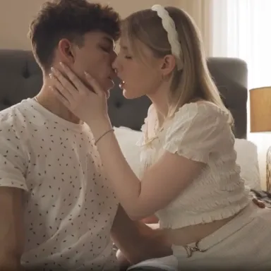 The stepbrother is a fucking god but his innocent sister has a crush on him - SEXTOP1